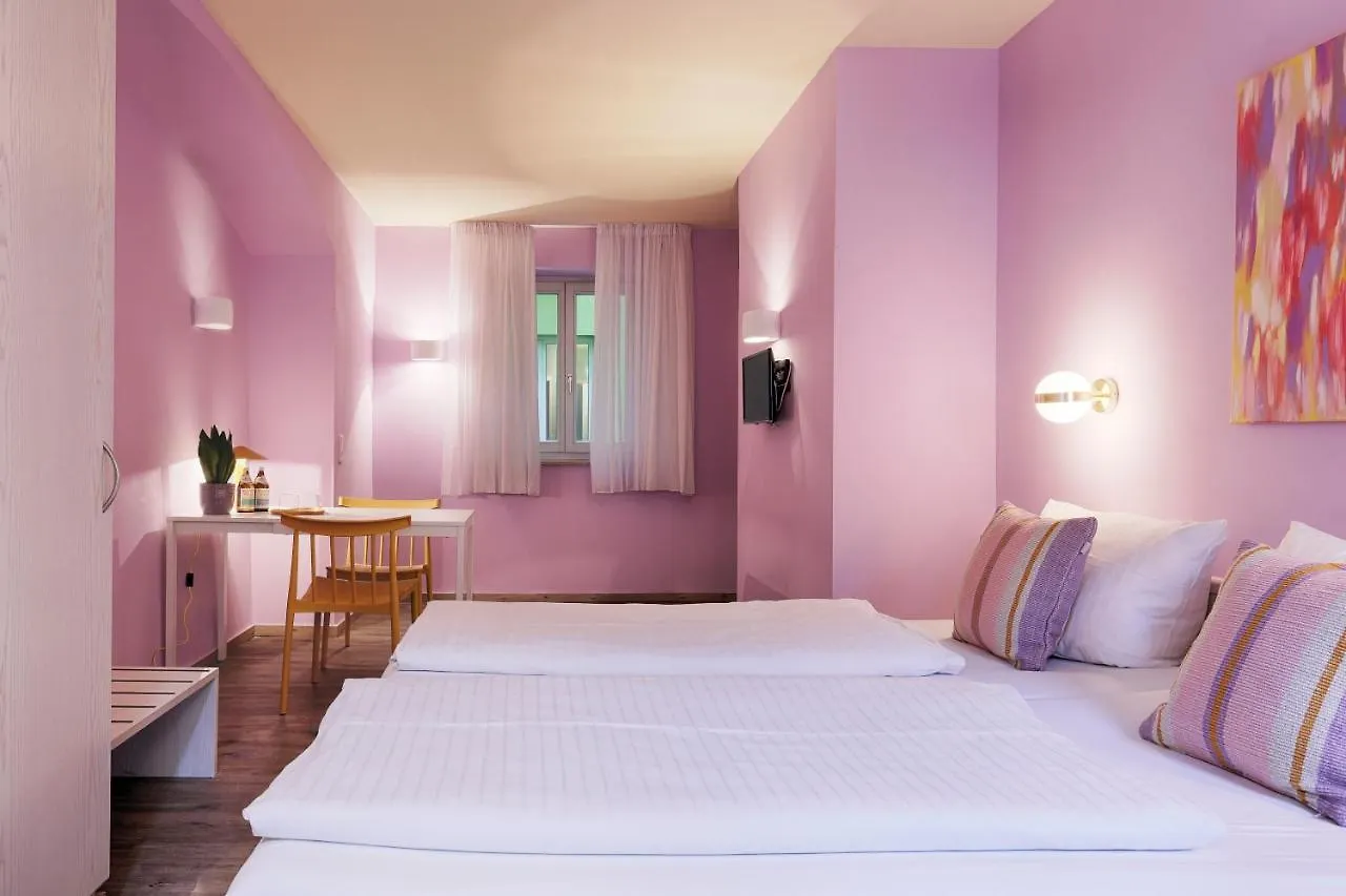 Hotel Kunterbunt In Wuerzburger Innenstadt  Wurzburg