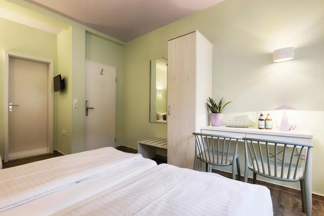 Hotel Kunterbunt In Wuerzburger Innenstadt